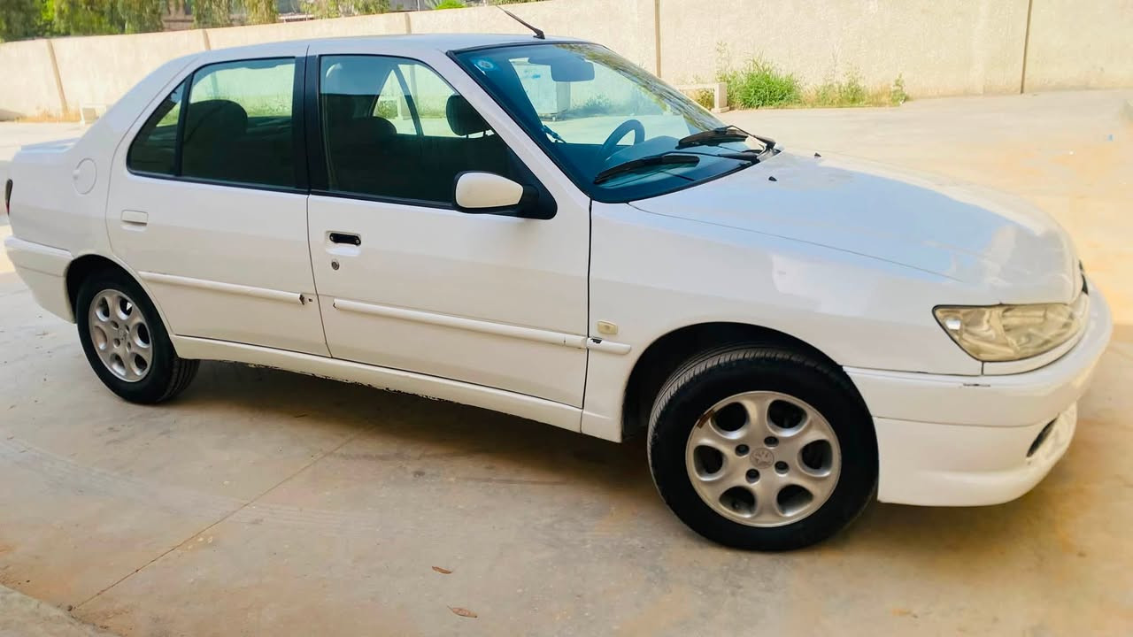 بيجو 306 موديل 2002
رقم بغداد جديد بأسمي سنويتهه ل29 

تبريد ثلج
محرك 1600مكفول
كير عادي مكفول
دسكات وفلنجات جديد 
درامشفتات جديد
مشط جديد
دوشمه جديد
ويل كب حاويه
تايرات 5 جديد
ضرر السياره جامرلغ وبنيد مبدلات ومصبوغات بدون دواخل  مع صبغ الدعاميات 

نواقص بسيطه
يدة باب خارجيه
جام سائق فقط سيم ماطور شغال
السعر 45
***********
