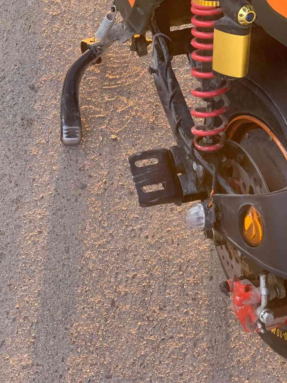 سلام عليكم دراجه البيع جديد شغله درجه بطاريت جدد درجه بيه شاشه مالته شمعات وكفات موديل 2025 باطريات كبار 5 المكان بغداد العامرية سعر 400 وبيه مجال ***********
