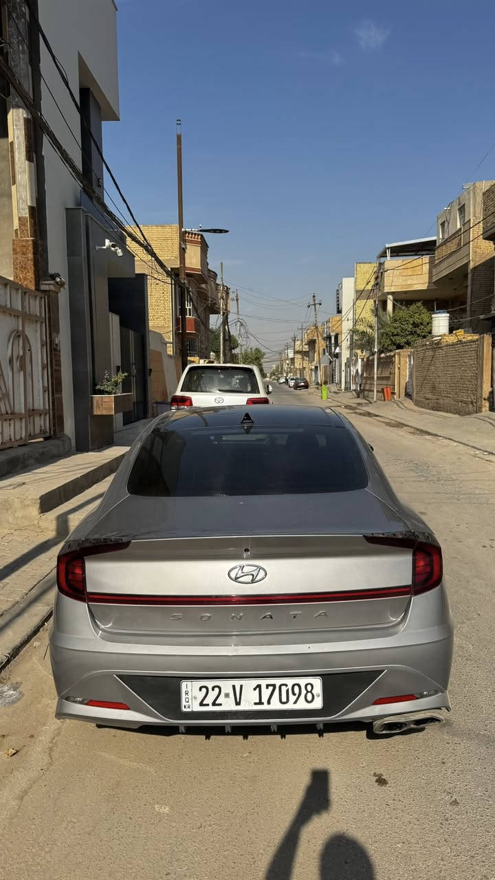 سوناتا للبيع موديل 2023 

فول مواصفات 
حادث خفيف بدون ايرباك قبق صندوك 
فول مواصفات بنوراما 
بصمة وتشغيل عن بعد 
قيادة ذاتية وتحديد مسار 
رادارات امامي خلفي 
كامرا خلفية 
كشنات تدفئة تبريد 
تحكم كشن السائق كهرباء 
شاشة حجم الكبير 
تبريد خلفي 
شاحن وايرلس 
هاند بريك دكمة واوتو هولد
حادث قبق صندوك موجود بالصور 
ماشية 25 
للاسفسار الاتصال على الرقم 
***********
