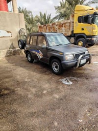 ٢٠٠٠ • گير عادي • فورويل