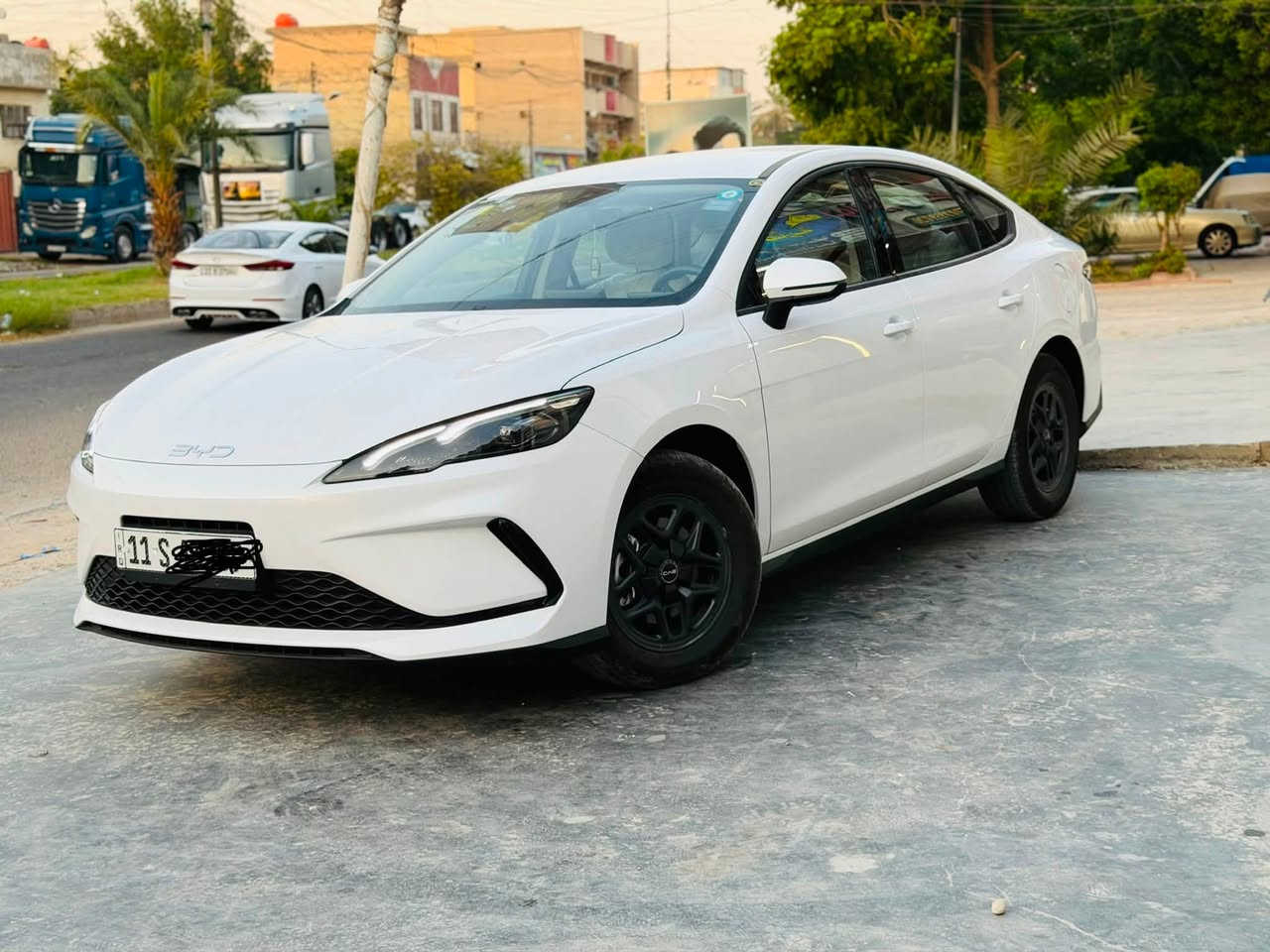 السلام عليكم
بي واي دي 2025 ماشيه 3000 المشي الكلي المكينه ماشي عليه 1300 بيهه رصعه ب البنيد و حده ب القماره ما تبين اله ب السونار  و الاشاره اليمنه بيهه ضعف ب الد الامامي و غير هاذا السياره مكفوله السعر 19350و بيهه مجال بصيط
***********
