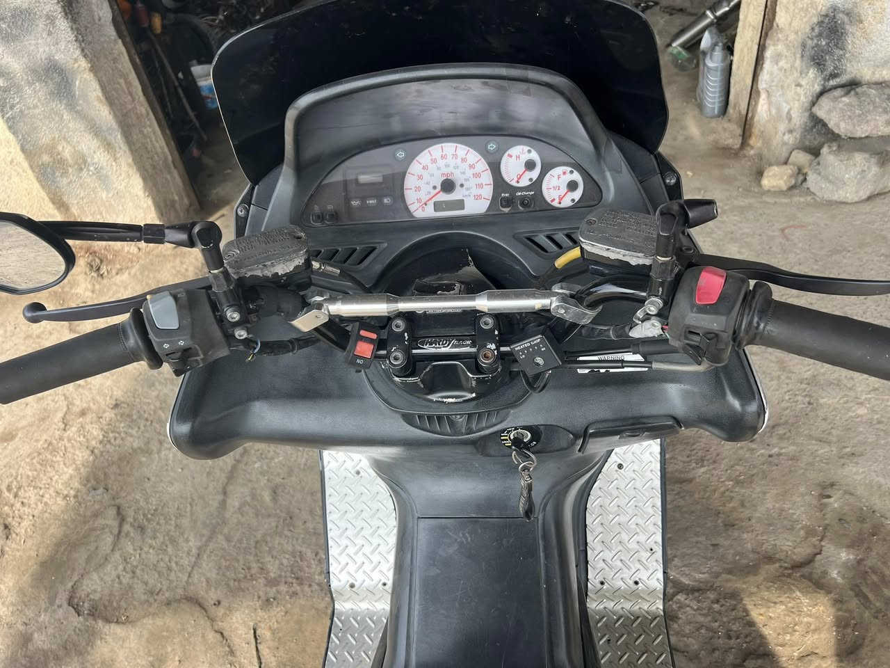 سلام عليكم للبيع تيماكس 2007 دراجه شغاله كله ماشيه 35 بيها صوت الدراجه ابيع كوم حديد سعر مليون و700 بيها مجال مكان بابل الهاشميه رقم ***********
