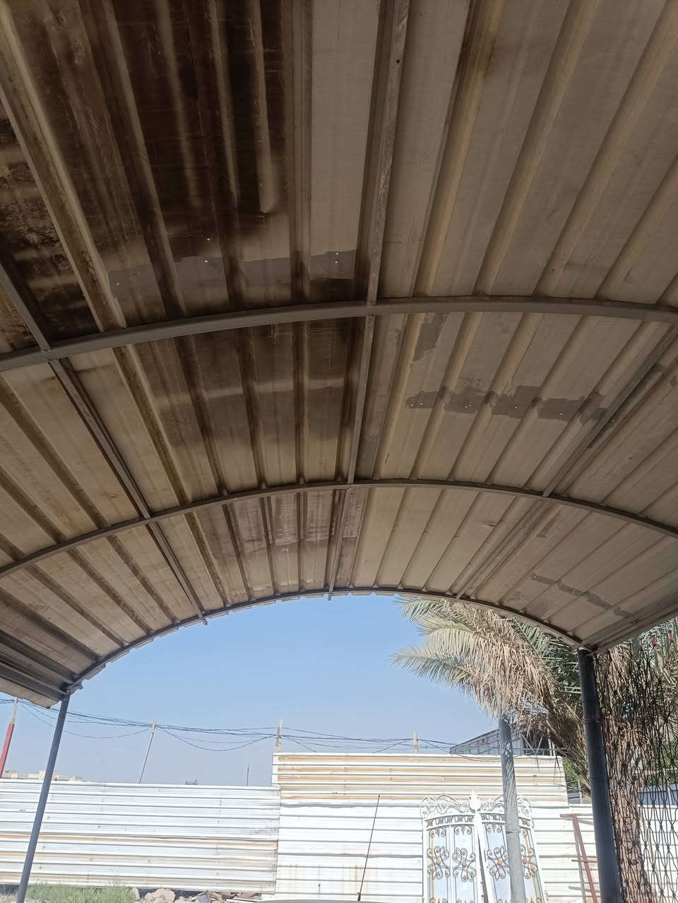 سقيفة مقوسة
قياس 6×5
مكاني بغداد التاجيات  السعر 200
كاملة وحديد ثقيل 
***********
