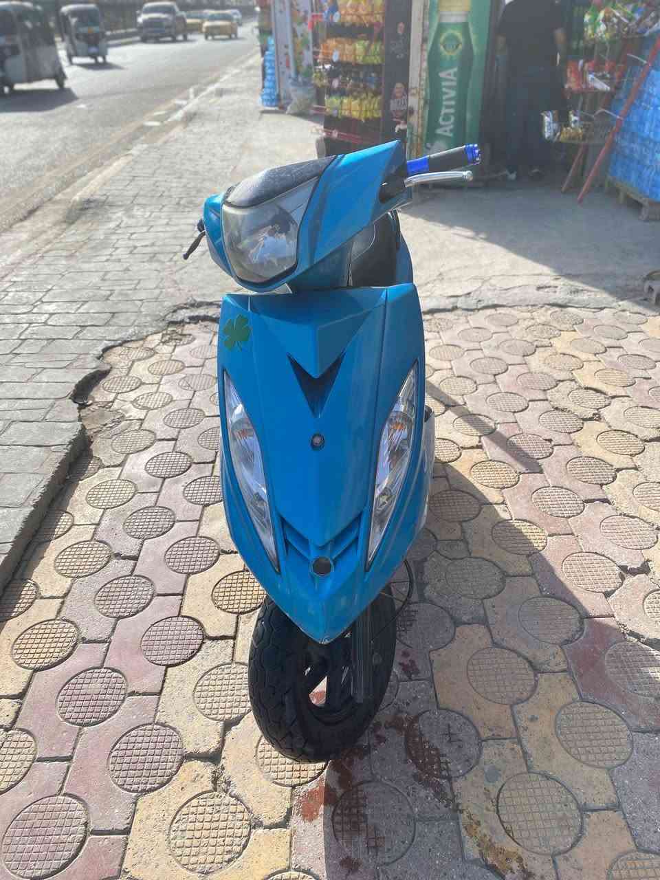 سلام عليكم
البيع جيتي ار  محرك مامفتوح 
اشاير عالي ناصي كلها شغال دهن جديد 
كفرتها ٨٠ بل ميه يردلهن ضب 
بيها ساستم سمعات 
دراجه بيها بس دكمه مال سالف مبدله 
٦٥٠ بيها مجال بغداد زعفرانيه رقم ***********
