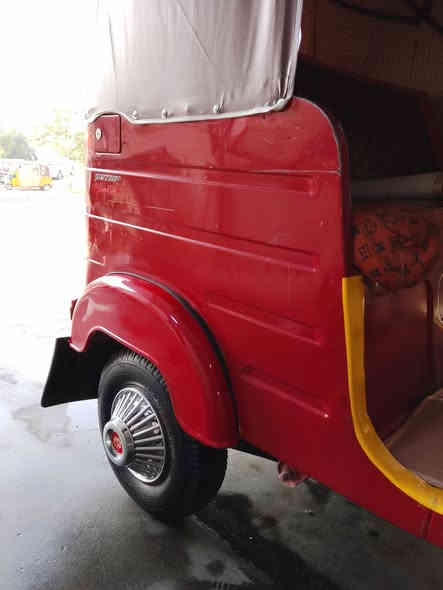 السلام عليكم تكتك عل وكاله 2018شهر 11لوحه وسنوي انكليزي تحويل ثانيوم تكتك كامله  مكمله مابيهه نقص برغي كهربائيات كلها شغاله جادر دوشمه سفريات كاعيات تخم تاير مسجل كبات مكينه 20تكتك مابيه نقص برغي السعر 4800وبيه مجال مكاني ديالى بعقوبة للاستفسار ***********
