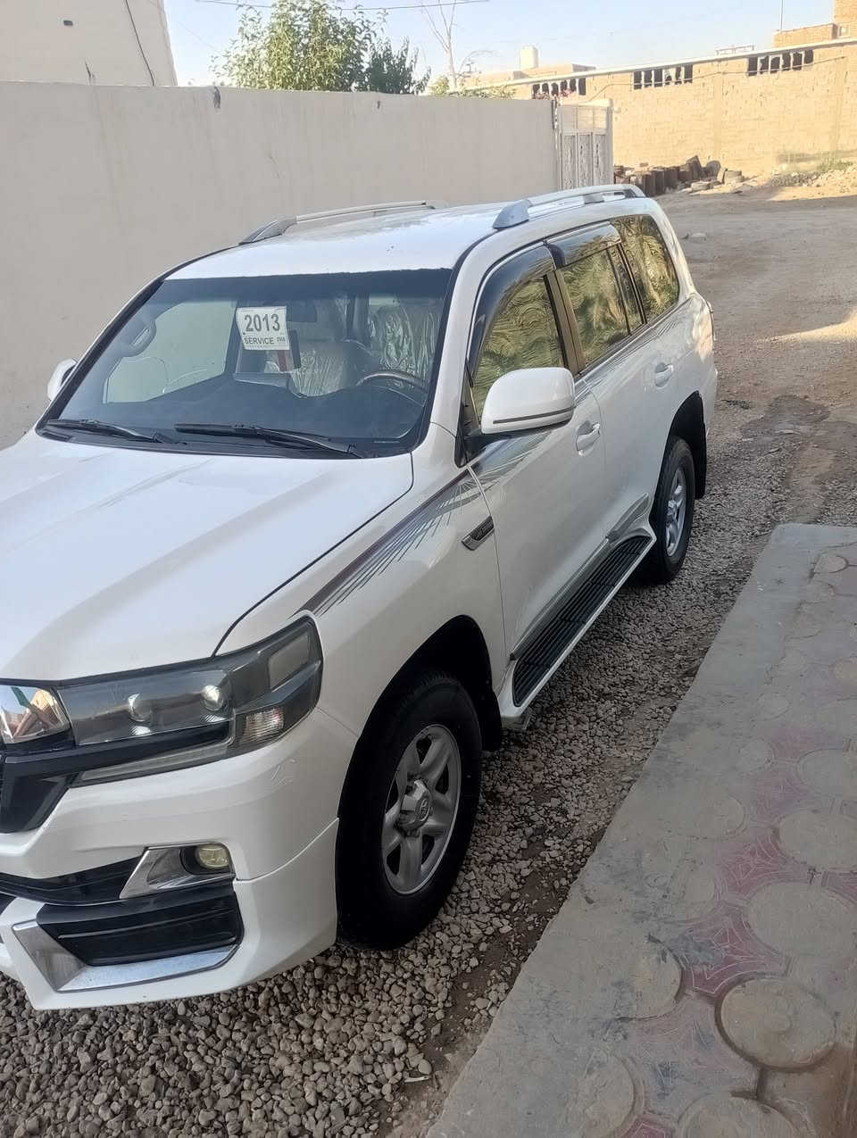 السلام عليكم لاندكروز 2013 محدث 2021للبيع سياره اصل درع ومشيول التصفيح باقي فقط بل بيبان رقم اربيل بسم شركه صبغ حزام بدون ضرر شرط السونار مكينه كاز معلومات اكثر اتصل وخادمك  *********** علمن غير متواجد نت مكان حله ابو غرق السعر 210وبيها مجال
