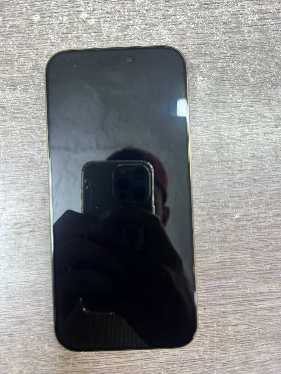 ايفون 16 pro max
ذاكرة 256 
بطارية 99% 
ضمان ماستر ينتهي 2026/3/30
جهاز نضافه 100/100
العنوان بغداد الحسينيه 
***********
