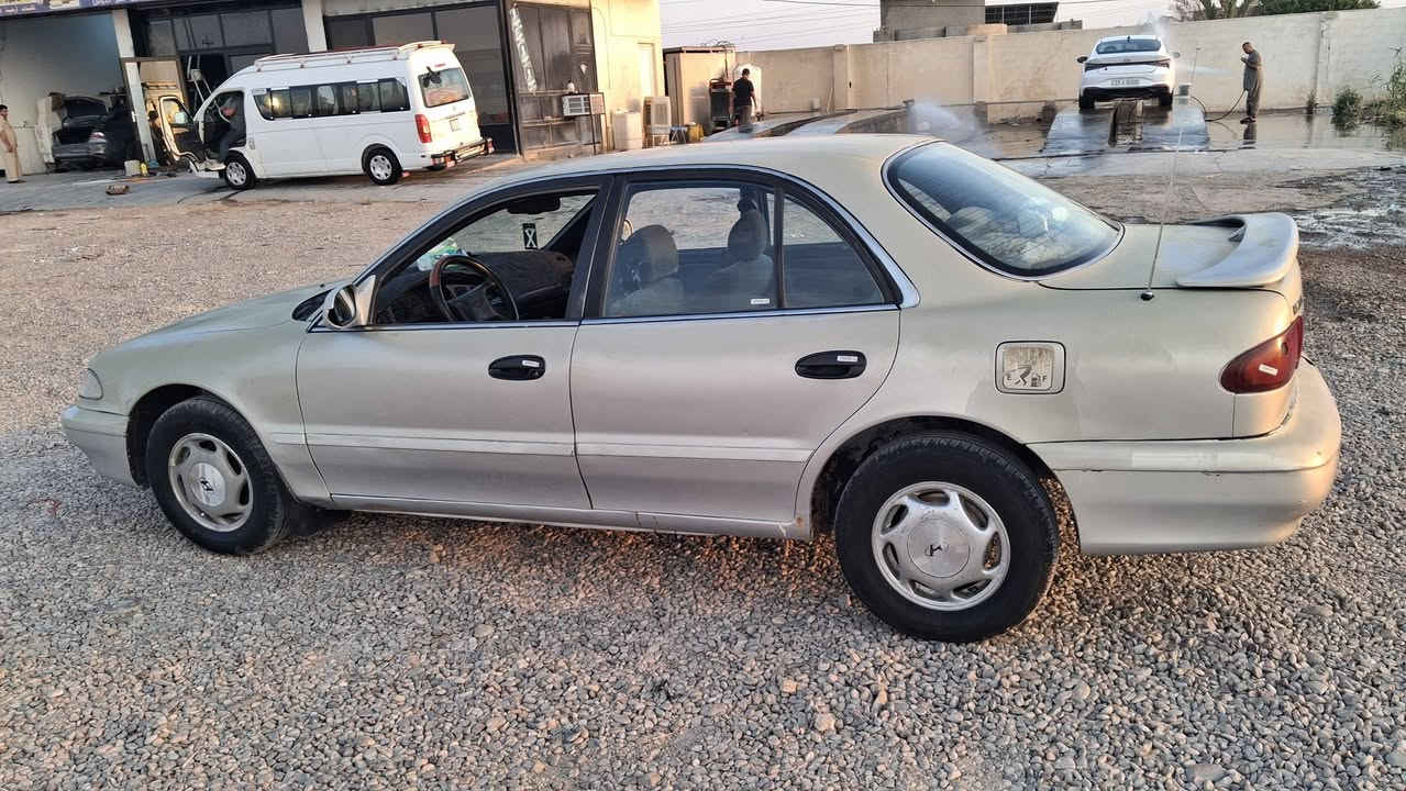 للبيع سيارة سوناتا تو موديل ١٩٩٥  رقم بغداد   سنويه لسنه ٢٠٣٠  كير اوتو  محرك خير من الله تخم تاير  للاتصال على الرقم ***********
