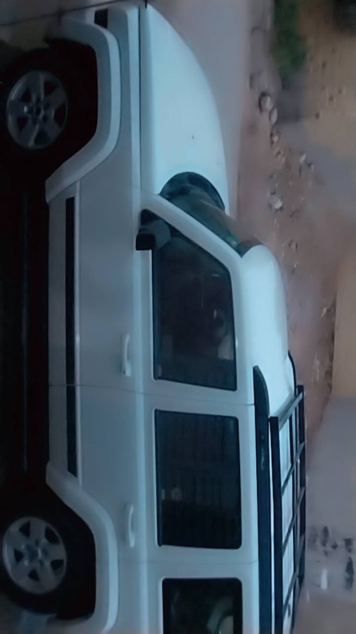 السلام عليكم جيب كمندر موديل ٢٠٠٨رقم انكليزي بغداد باسمي مكينه ٣٧٠٠بلاد تو ويل حادثها جاملغ ايمن خلفي بي صبغ للاستفسار على الرقم***********
