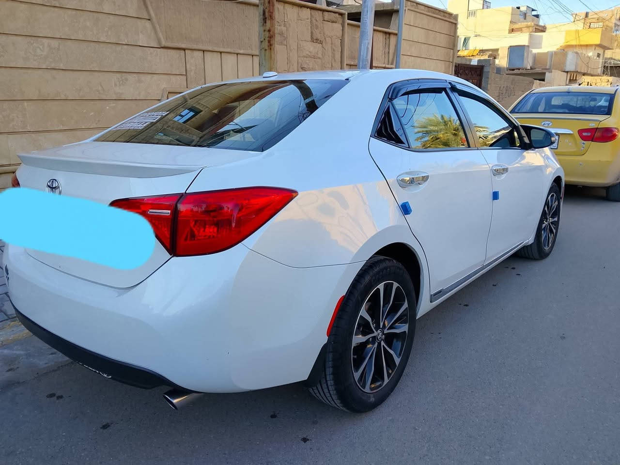 السلام عليكم
كورلا 2017 se ابيض صدفي  للبيع 
ضرر قطعه وحده بونيد بدون دواخل 
رقم اربيل دولي 
فول مواصفات عدا الفتحه والبصمه
كير محرك كفالة
صدر جديد
تاير جديد
كلشي بيها جديد
السعر 142 وبيها مجال للطيبين
***********
