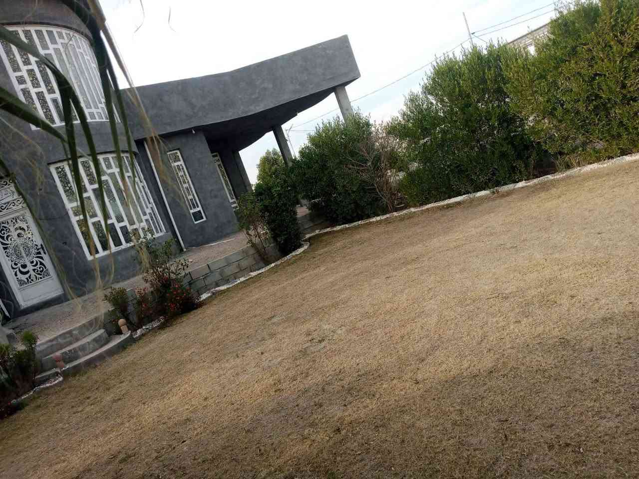 دار للبيع في الفلوجه النساف
مساحه لأرض 1262 (طابو) مساحة البناء 300متر 

+ماء وكهرباء  

الاستفسار ***********واتساب/ ***********.
