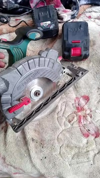 للبيع منشار قرصي شحن بارك سايد ألماني دبل بطاريه شاحنه سوبر شحن سريع ح...