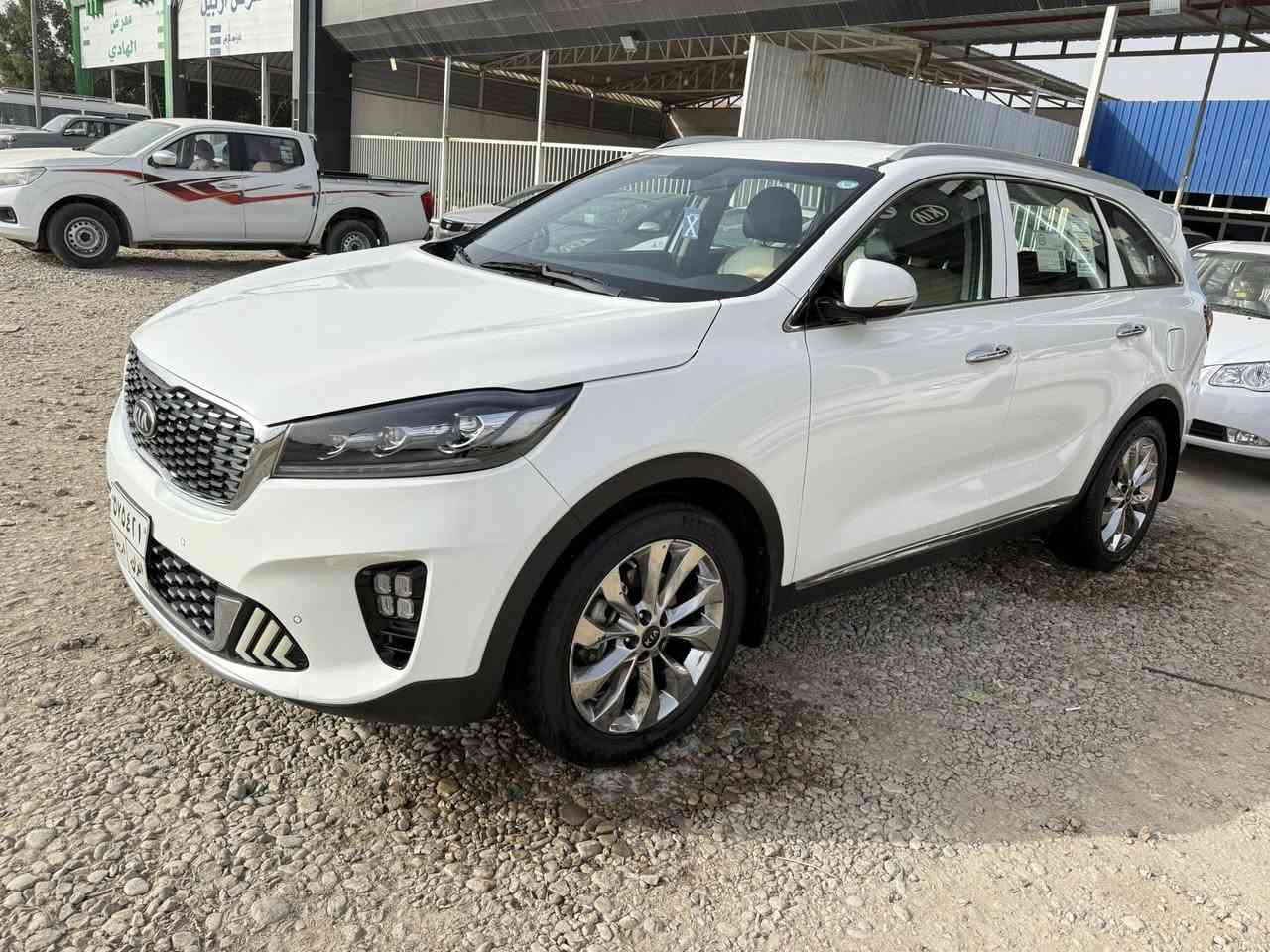 كيا سورنتو
2020
مكفوله كفاله عامه
دبل. شباج 
بصمه 
شاشه حساس مامي خلفي
مكينه 6 سلندر 
بردات ابواب
دبل. لد
باب. خلفي. كهرباء 
سعر 260 وبيه مجال
***********
***********
