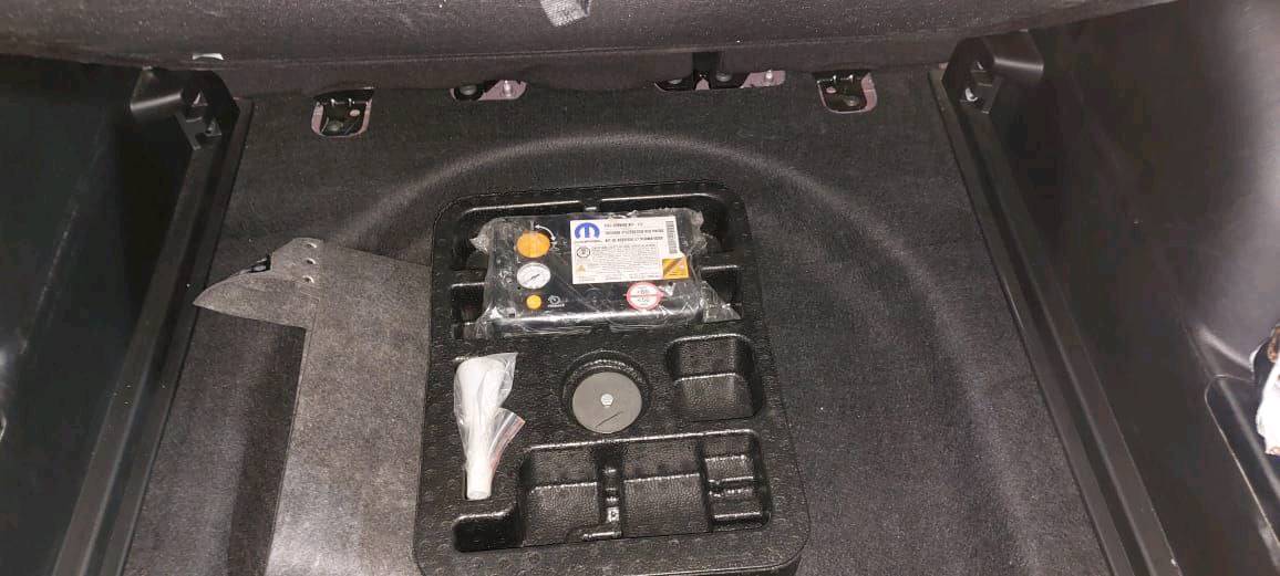 جيب كومباس / jeep compass
سنة الصنع 2022 زيرو الشكل الجديد
مواصفات Latitude
حادث دعامية 
رقمها بغداد 
صيانة ومواد شركة
السعر 17.900 $
التواصل ***********