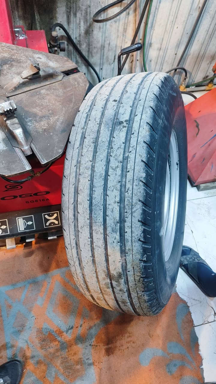 السلام عليكم للبيع تايرات بالون زوج ماكسزز ابو الجمل نظيف جدا وزوج شاهين قياس 17 سعر الزوج 125 الف


**إذا كنت صاحب هذا الإعلان وتريد حذفه لأي سبب، رجاءا أرسل رسالة إلى الدعم الفني**