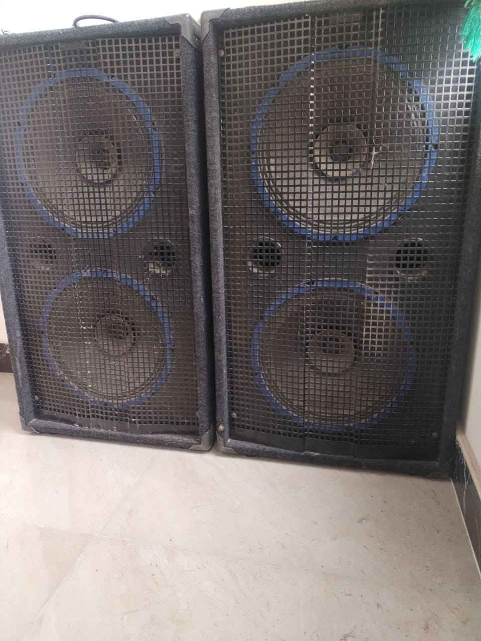 ا
السلام عليكم  اخوان جهاز جاسكو 4000 معَ سماعات اثنين 12×12معَ واير مايكرفون الاصلي مكاني السماوة 
***********
