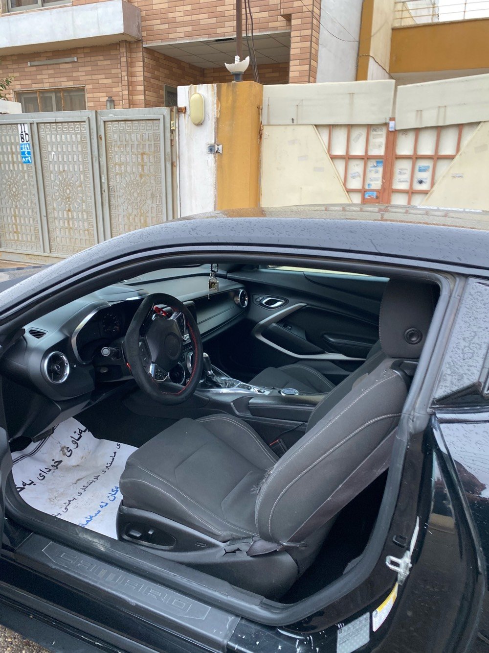 كمارو 2016 1lt
‏6سلندر 

مواصفاتها 
كشنات كهربائي 
تحكمات 
كامره خلفيه 
شاشه تدعم كار بلي 
وهواي بيها مواصفات 

بيها جاملغين وباب بدون دواخل 
كير محرك دواخل شرط 

العنوان : اربيل 
السعر 128 بيع او مراوس حسب القناعه 
الرقم *********** 