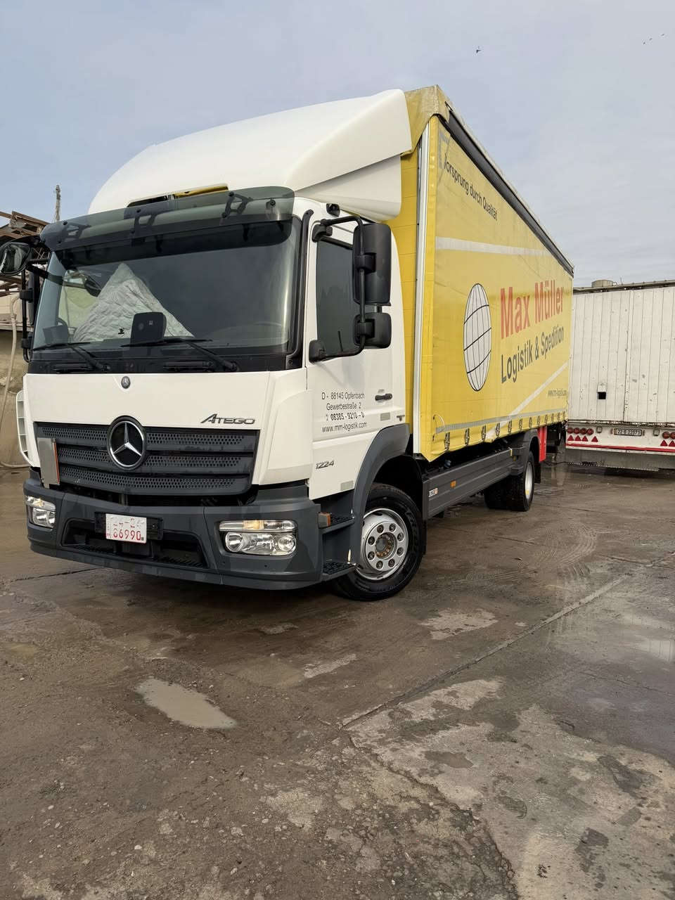 السلام عليكم
اتيكو 2016 ترقيم جديد 

ماشيه 460 فول مواصفات 

بدي مسرح 7 وربع كير اوتماتيك حجم 1224
*********** مكانها بغداد
