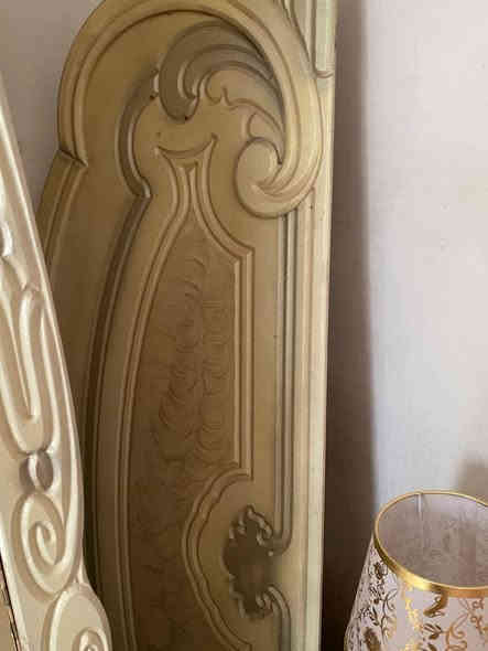 ⁉️غرفة للبيع كلشي ما بيها بس شد بة ٥٠٠ 🚧 تواصل ***********
