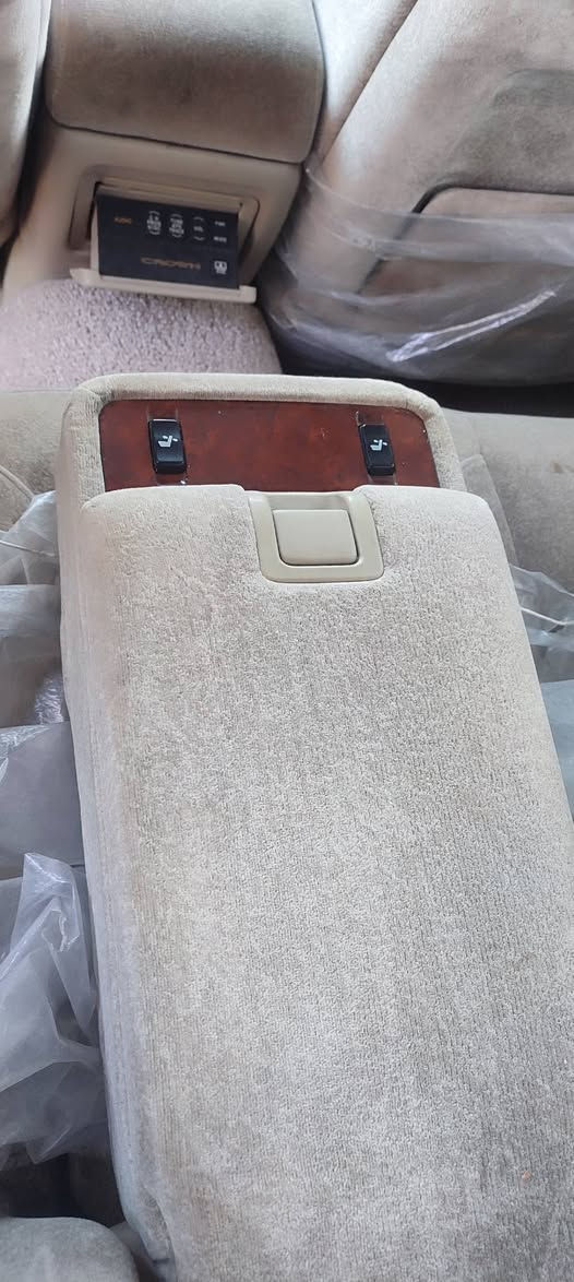 سلام عليكم ملكه كصه جنطه دفور الجبير كير ومكينه كارتون 3دكم  احله من الصوره سياره فول مري شفط الكشنات برده  4كهربائياتت
وبعد بيه موصفات هواي ما ذاكره علمن بيه ضربه بجاملغ الخلفي باقيه بس عل صبغ 
المكان كربلاء سعر 28وبيه مجال ***********
