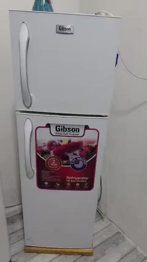 ثلاجه وغساله جدد مستعملات سبوع بس والشراي بي خير ويدلل
***********
