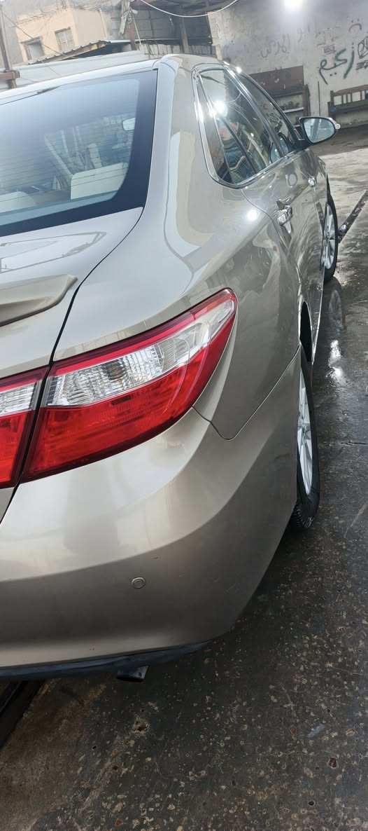 السلام عليكم للبيع كامري موديل 16 خليجي 
محرك 2500مكفول منضومه زنونه بلاديه تخم تاير جديد سياره جديدة مال جناي رقمي ‏‪***********‬‏
‏‪***********‬‏
