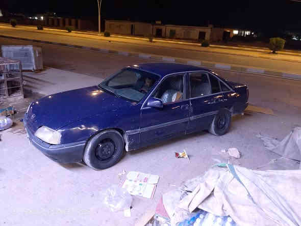 سلام عليكم أوبل اوميكة موديل ٩٠محرك لا تنقيص ولا تبخير كير عادي السيارة قرفتة حلوة سيارة ناعمة أي خويس مابية تحويل مباشر السعر ٢٣يرهم مراوس حسب القناعة العنوان الرمادي أو ناحيت الوفاء ***********
