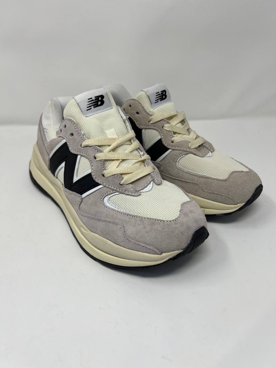 نيو بلانص قطعة قمة الروعة ولنزاكة القياس مالتهة 41 القدم 26 بلأضافه القطعة غير مستخدمة وتجي كلهة شامو ومختمة منشأ ڤيتنام ولسعر  20 الف فقط قفل بدون توصيل وبدون عملة
توصيل بغداد ٥ محافضات ٦
مكاني بغداد الأمين الثانيه


**إذا كنت صاحب هذا الإعلان وتريد حذفه لأي سبب، رجاءا أرسل رسالة إلى الدعم الفني**