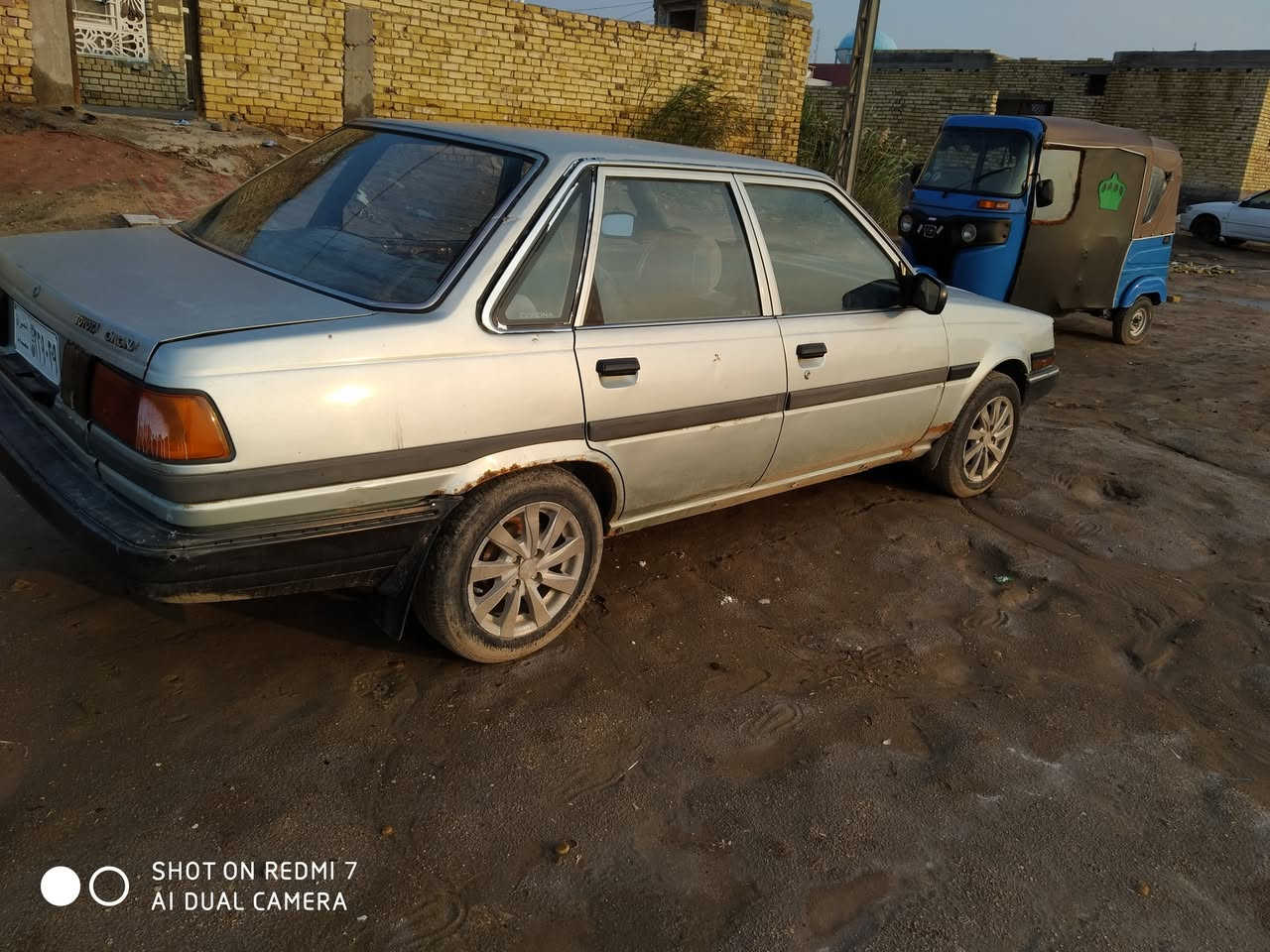 السلام عليكم كرونا موديل 1985سياره بلاديه بدون صبغ بيه خياس شي قليل كير اوتو مكينه زينه حداديه زينه كهربائيات شغاله نقصه دبلات فقط رقم بغداد صدامي بدون تحويل هل الموجود السعر 18وبيه مجال الاتصال ***********.بابل الحمزه الغربي
