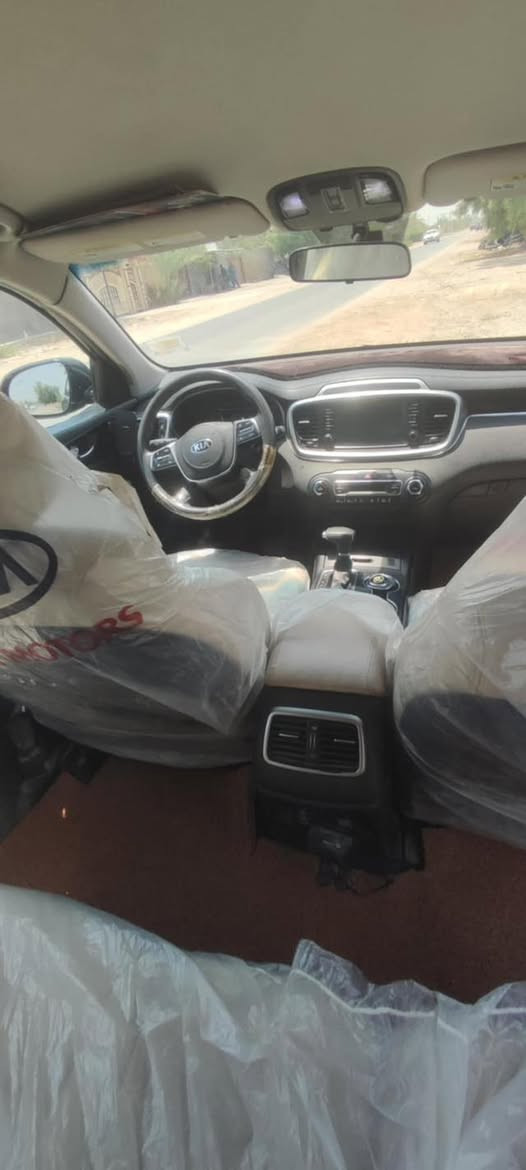 بيع سريع بدون كسران
‏موديل 19 رقم بابل مكينة 6 سلندر 7 راكب بجم 20
🎗️السونر منشور 🎗️ جاملغ السياق مكفول الباقي صبغ ويه الصور رادار كشنات جلد كهرباء اشاير بل مري شاشه بلاديه كامره دواره  ٤ انضمه قياده ومن ضمنه السبورت  حداديه تيارات كير مكينه تبريد جاهزه من كل النواحي وباقي الموصفات من مانع انزلاق وهل امور 
السعر 175
مجال كلش بسيط 
***********
