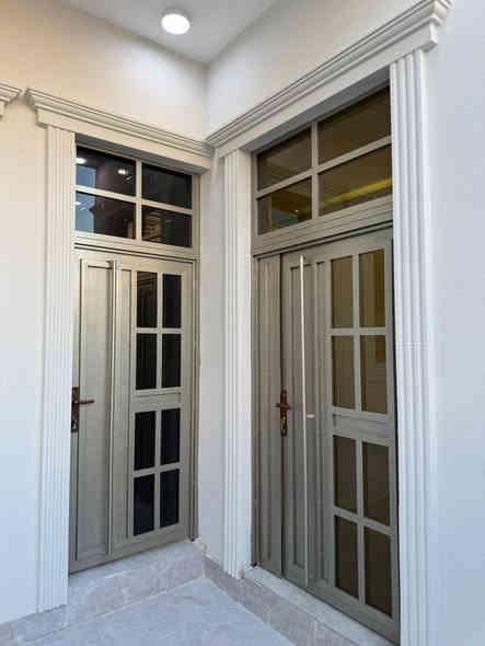 السلام عليكم مشتمل ١٥٠ متر للبيع  دور الزراعه الثالثه قرب فرن الصمون سعر ٩٥ وبيه مجال ***********
