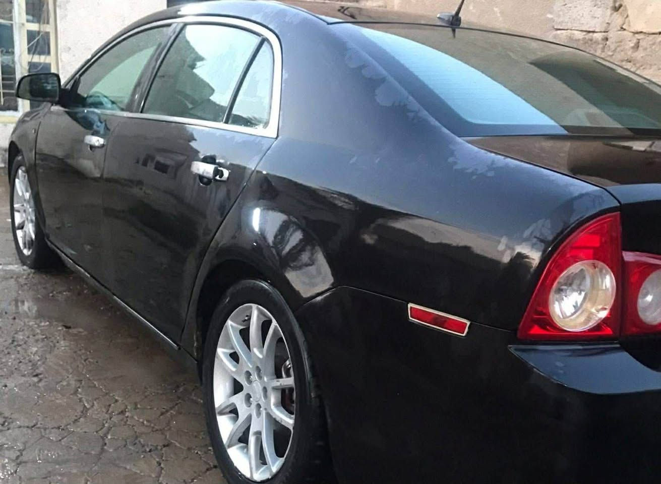 السلام عليكم ماليبو موديل 8فول موصفات فتحه سقف محرك 6سنويتها ماصاقطه ما عليه شارت حجز ولا غرامات راعيها يداور بيع بدون مداور تتكفل بل سرقه ول عشائر سعر 45رقمي بي وتساب***********
