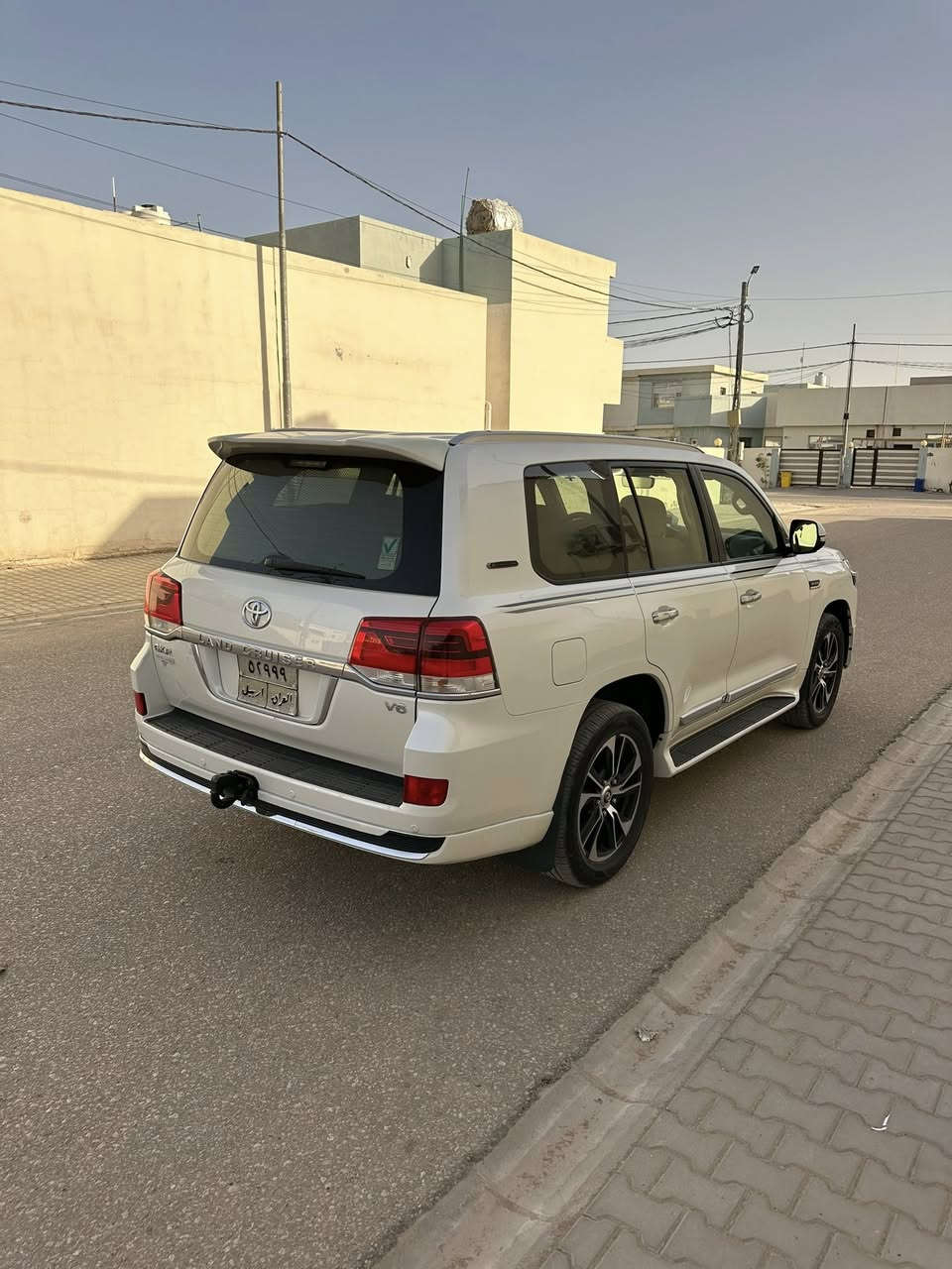 السلام عليكم
للبيع لاندكروز 2017 وايت اديشن 8 ايرباك فول 1/1

كشنات كهرباء وجلد ابلاد

كفالة عامة عدا شبر بارد بل جنطة

ماشية 150km

السعر 490

مكاني نجف

***********
