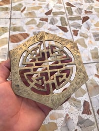 نحاسيات • ٤ قطع • ديكور