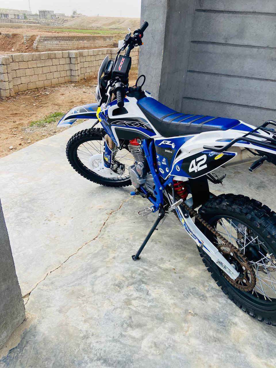 السلام عليكم
موطور قفاز 

موديل 2025

محرك 350

نشاط فول 

تواير جدد وياله جدد 

سلف شغال 

كهربائيّاته كلها شغاله شرط 

بعده جديد 

السعر مليون 425وبيه مجال شي غليل 

رقم الهاتف ***********
