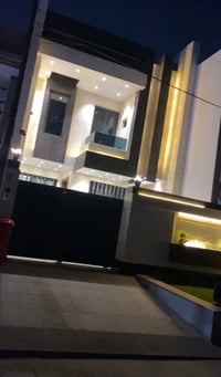 🏡 دار سكن VIP للبيع – فرصة ذهبية 🏡 📐 المساحة: 180 متر – سند مستقل 🔹 ال...