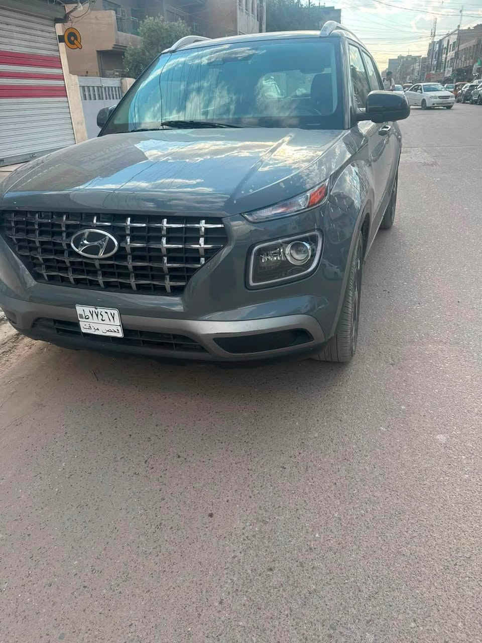 السلام عليكم 
السيارة للبيع هونداي فينو SEL 2023 فول ما عدة البصمة 
محرك 4 سلندر 1600 تحكم اربع جهات شاشة لمس كامرا خلفية رادار امامي رادار جوانب أنظمة قياده
 لون السيارة رمادي فتحة وارد أمريكي صور الحادث موجودة 
السعر 99 وبي مجال نهايتهة 95 
هذا الرقم *********** موجود واتساب

