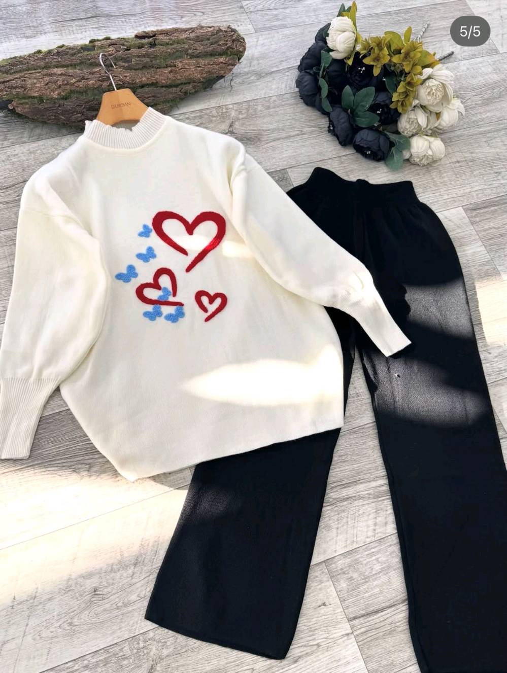 سوت تريكو نسائي قطعه ب 15 قطعتين ب 25 