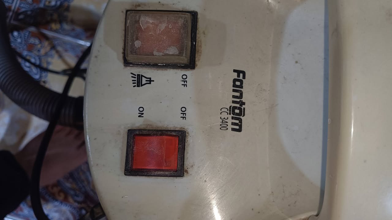 السلام عليكم اخوان الاعزاء عندي مكنسه كهربائية للبيع كلشي شغال ما ناقصه شي السعر 80الف بيه مجال بسيط تجي للبيت تفحص يلا استلم الفلوس


**إذا كنت صاحب هذا الإعلان وتريد حذفه لأي سبب، رجاءا أرسل رسالة إلى الدعم الفني**