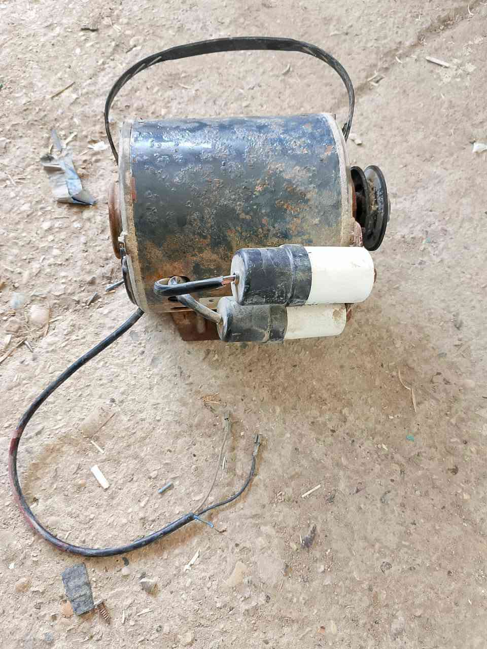 مبردة حديد سرعتين جاهزة سعر 70 بيهة مجال 
ماطور سرعتين سعر   25
مبردة ابلاستك سرعة واحدة   70 او بيهة مجال  مجال 
رقم مبايل  ***********
