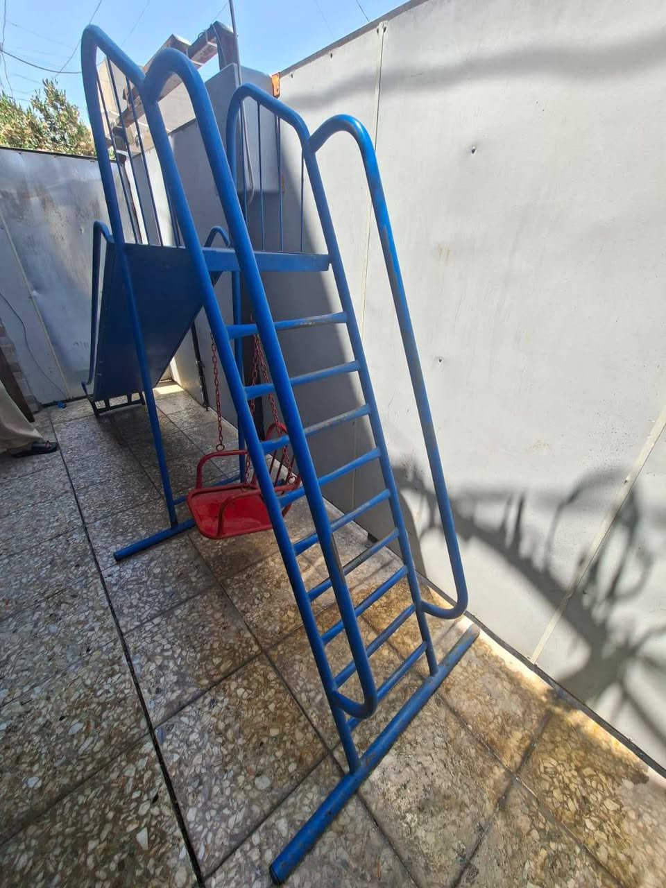 زحليقة اطفال بحاله جيده جدا مع مرجوحه يعني اثنين في واحد للبيع بسبب ضيق المكان اني مشتريها ب ٢٦٠ الف ابيعها بسعر ٢٠٠ الف مكاني حي الرساله التواصل عالخاص


**إذا كنت صاحب هذا الإعلان وتريد حذفه لأي سبب، رجاءا أرسل رسالة إلى الدعم الفني**
