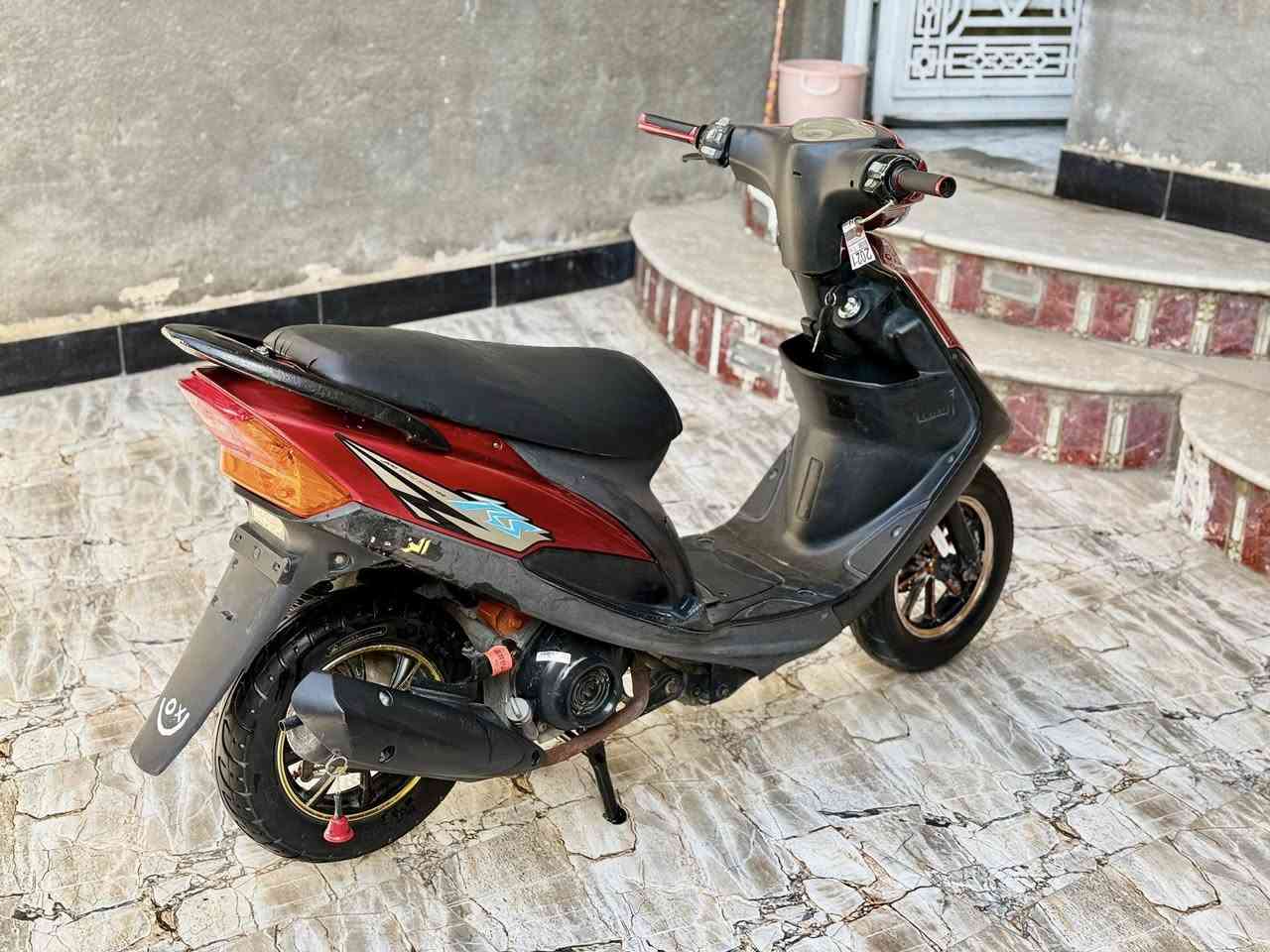 ماكس عدله 50 بلاد ما نقصها برغي  دراجه نضيفه نصبه حلواه شغاله هندر سلف عوزه باتري فقط كهربائيات كلها شغاله ( مفتوحه مكينه ناعمه ناعمه خرسه نضهه ومعدل ومشي ) لا تبخر ولا تنقص دهن ولا نضوح مكاني ناصريه تضحيه شارع العياده السعر ٤٧٥ وبيها مجال للشراي ***********
