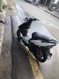 ماكس عدله • مراوس • البلد