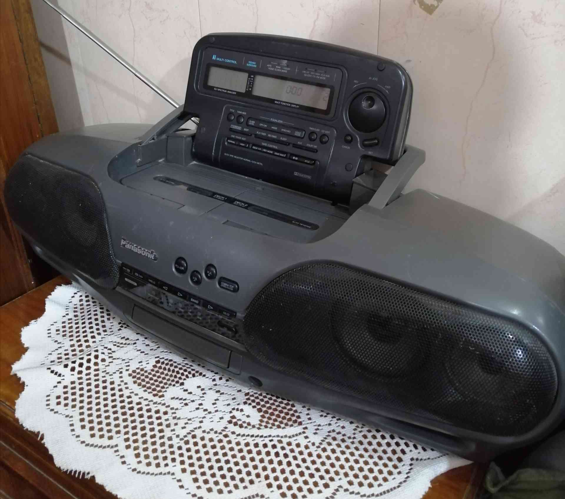 بانسونيك ياباني أصلي شغال راديو واواكس ومسجل دبل كاسيت السيدي عاطل لايوجد توصيل  مكاني بغداد


**إذا كنت صاحب هذا الإعلان وتريد حذفه لأي سبب، رجاءا أرسل رسالة إلى الدعم الفني**