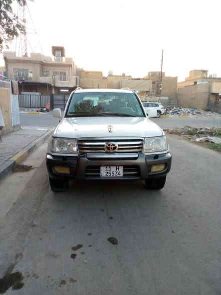 من رخصة مدير الكروب المحترم للبيع لاندكروزر قطري 2001 كامل المواصفات اوتوماتيك بدون فتحة تبريد شغال ثلاث قطع مع ثلاجة الماء تخم تاير اجنبي نضيف جدا مع تخم تاير جديد بالكرتون بعدة ما مشدود بدي جدا حلو تبديل جاملغ أمامي فقط اثر طخة بارد ثلاث قطع والسونار موجود محرك ممتاز قير شغال بي نقص بسيط النمرة الثالثة بيهة صفنة قليلة باسمي رقم انكليزي مجدد لل2030 بغداد سعر البيع 135 من الاخير والسيارة أن شاءالله احلى من الصور وإذا مراوس بسيارة مناسبة مع فرق السعر اراوس العنوان بغداد الحسينيه ***********
