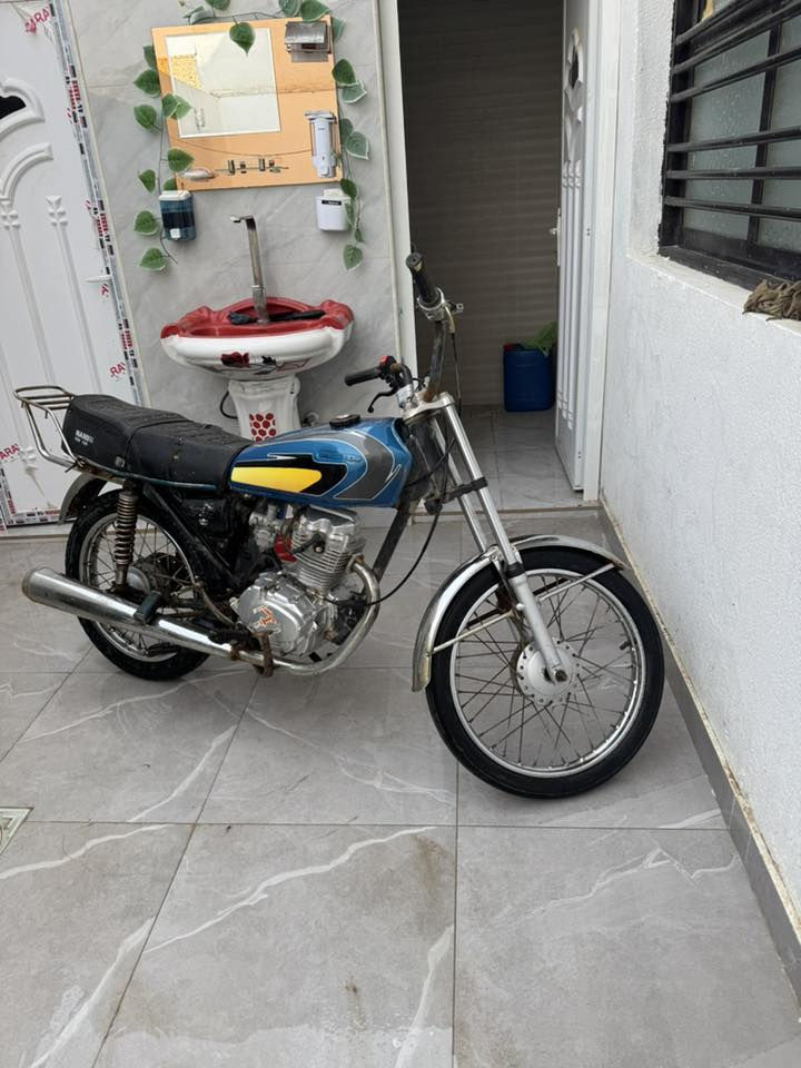 السلام عليكم
ايراني للبيع 
السعر 450 بيها مجال 
سوق الشيوخ
***********
