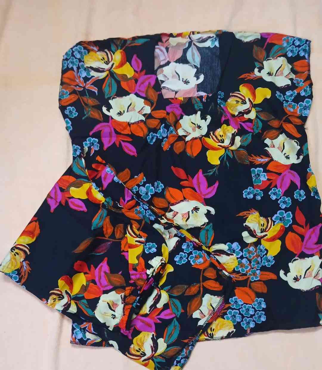 👌💕

✨ برمودا كشمير ✨
قياس فري سايز  🌸
خامة مريحة وناعمة😍

🔥 آخر قطع ظلن 💗
التوصيل الكل محافظات العراق🚗🚙


**إذا كنت صاحب هذا الإعلان وتريد حذفه لأي سبب، رجاءا أرسل رسالة إلى الدعم الفني**