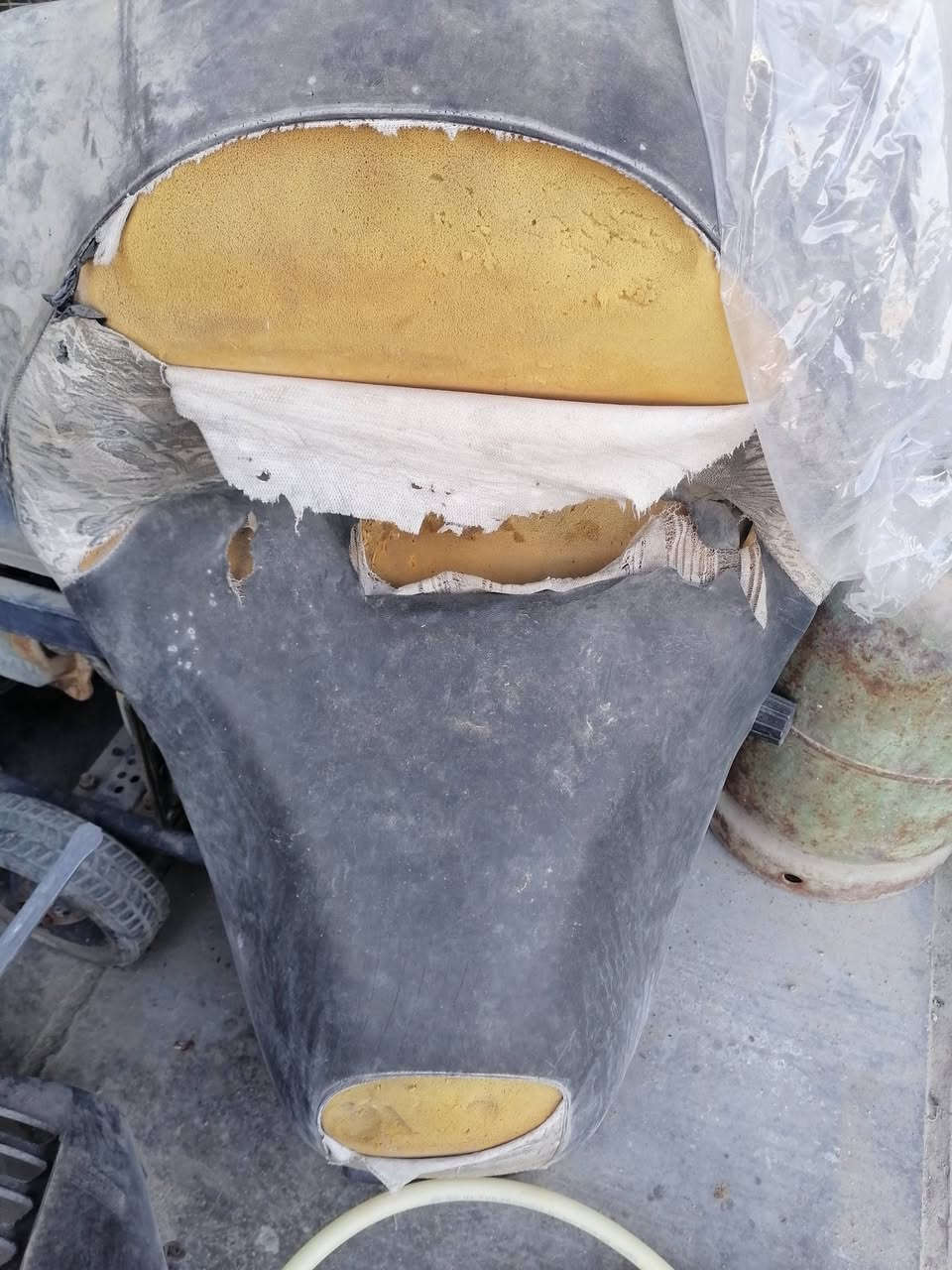 السلام عليكم قطع غيار فورزه صفر 10كل غراضه موجود***********
