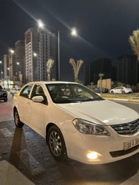 سياره بي واي جي جي 3 سياره نضيفه كلش موديل 13 فول تخم تاير وصدر  امامي...