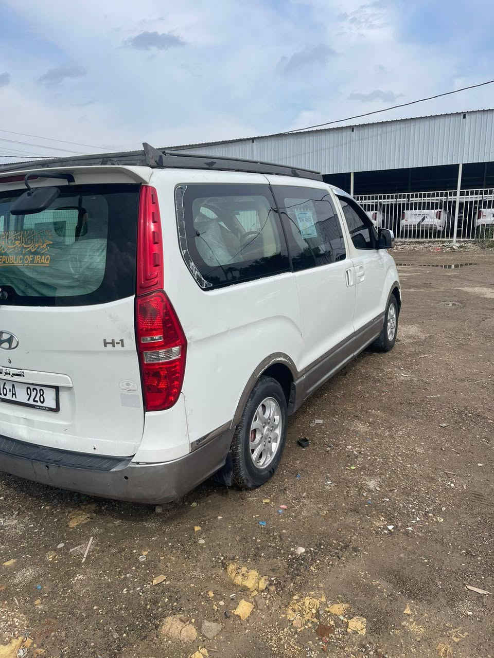 السلام عليكم الستاركس 2011محور مسكر سبلاين 12 جاهزه السياره خير من الله بيها تصليح بالكصه الفوك الجامة الامامية   سعر 115 وبيها مجال رقم صاحب السياره ***********
